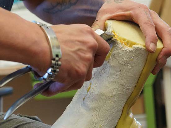 FOAMING WITH ASTI-OP – TERASKE SANITÄTSHAUS 3.10 e1745501814294 BEIL Kunststoffproduktions- und Handelsgesellschaft mbH