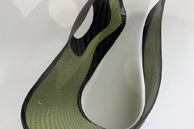 PREPREG IN DER ANWENDUNG – Schütt & Jahn GmbH Prepreg fertig beschliffene Bauteil 2 BEIL Kunststoffproduktions- und Handelsgesellschaft mbH